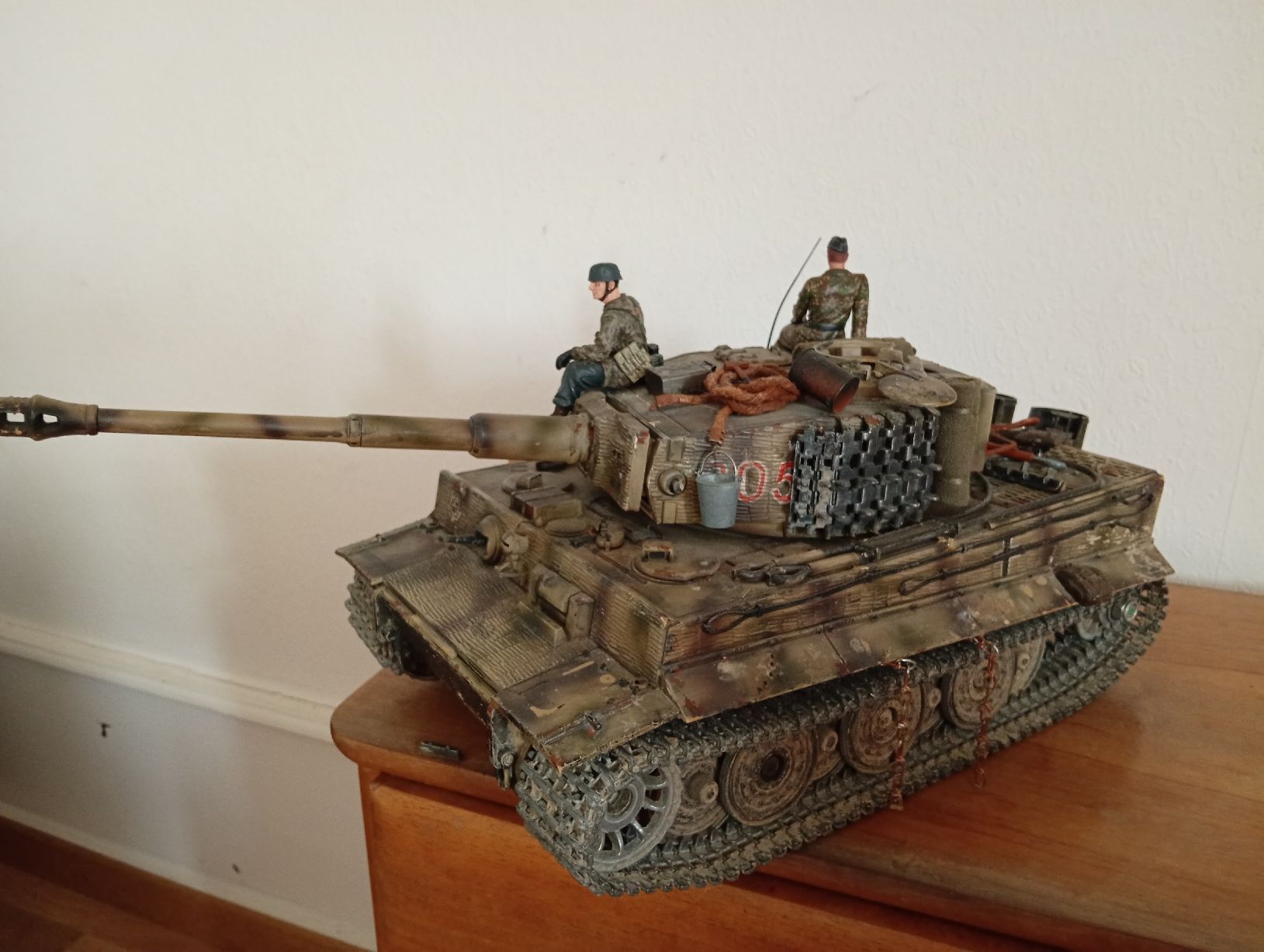 Bandai Kit di modellismo & Modellini statici: Tiger 1/15 bandai rc défectueux  – Difettoso da Cernier venduto da Mickey883945 1