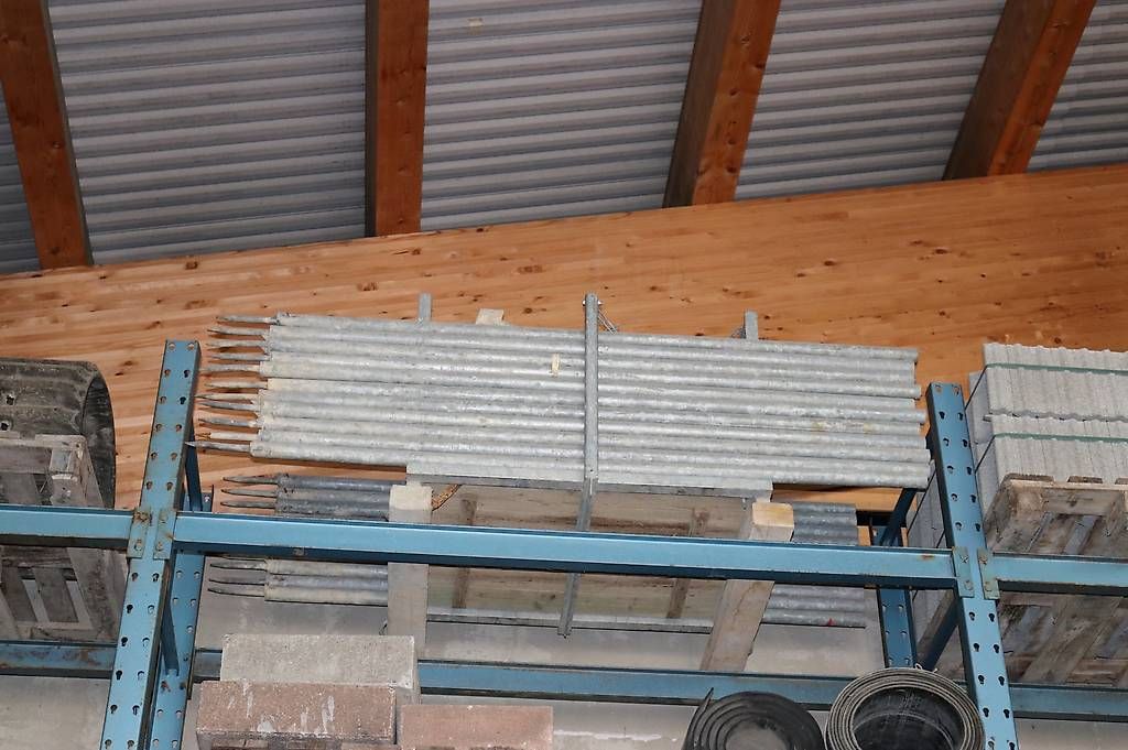 Ponteggi: Schnurgerüst – Usato da Unteriberg venduto da Konstibau