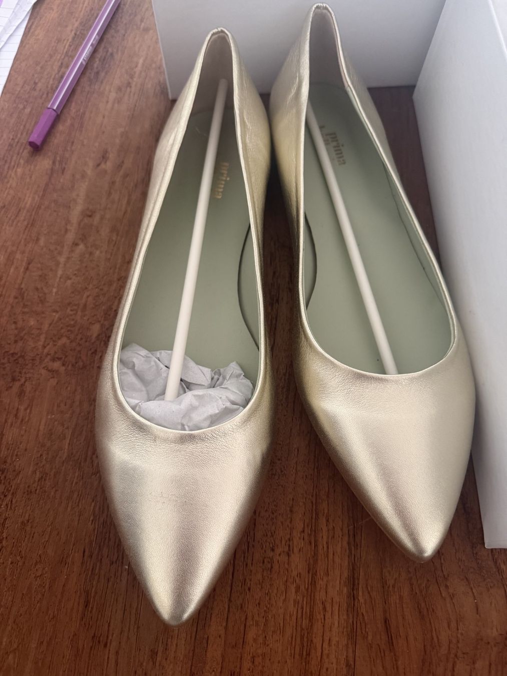 Scarpe da donna: Ballerines dorées et pointues - taille 41 – Nuovo e nell'imballaggio originale da Lausanne venduto da Vera_Nina 1