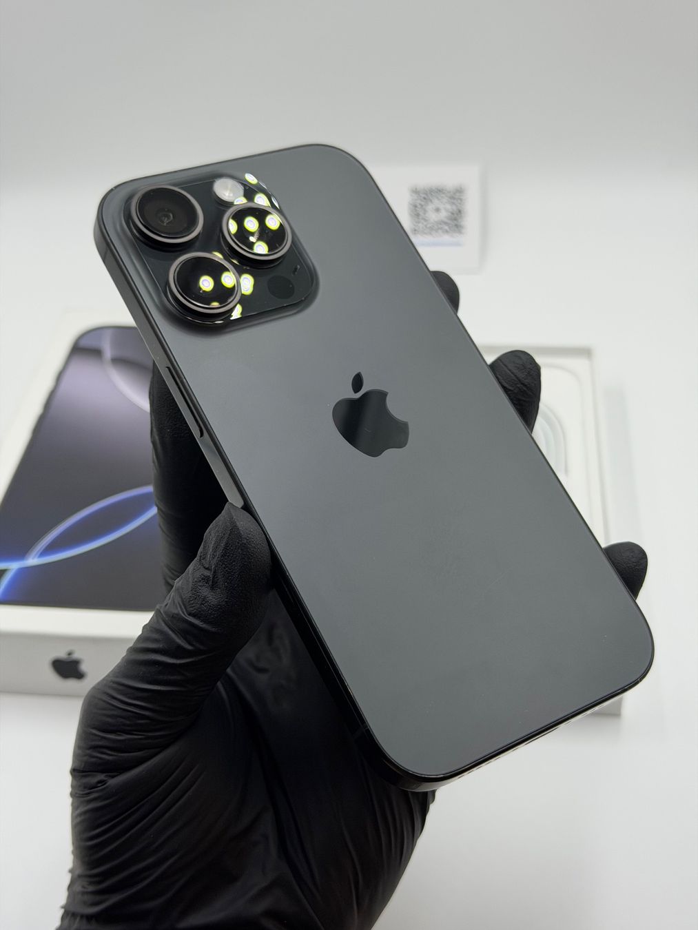 Apple Telefoni cellulari / Smartphones: Apple iPhone 16 Pro - 256 GB | Wie neu – Usato da Chur venduto da ReplaceHub 2