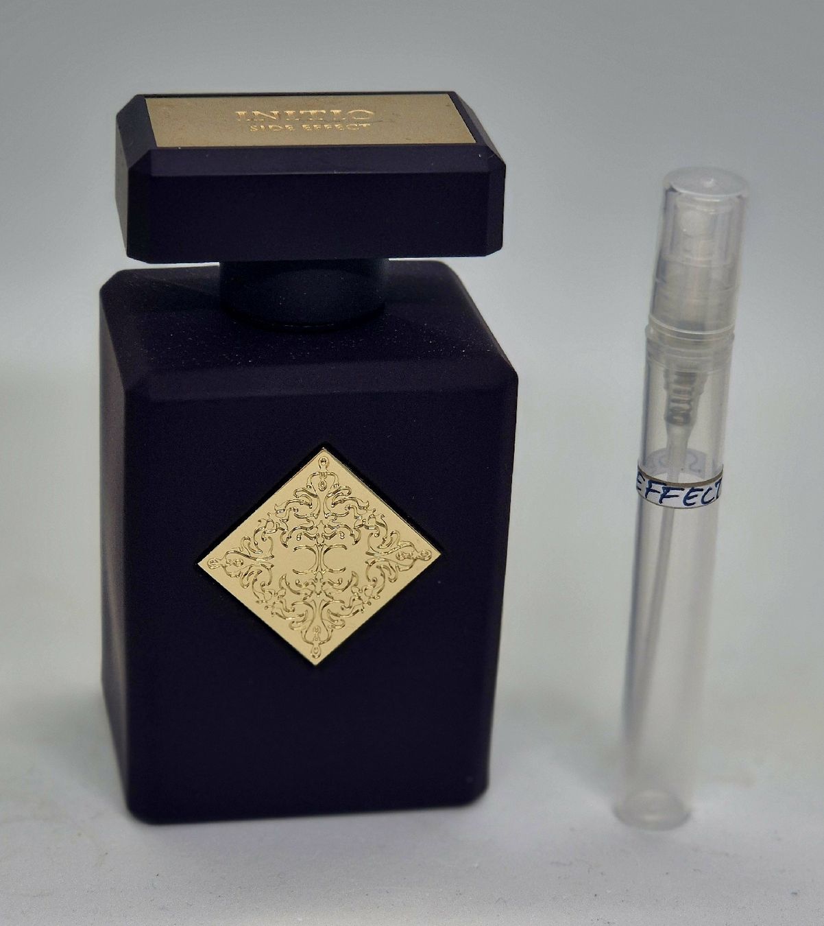 Initio Profumi & Eau de Toilette: 5 ml SIDE EFFECT INITIO ABFÜLLUNG – Nuovo (secondo la descrizione) da St. Gallen venduto da CaliSunshine