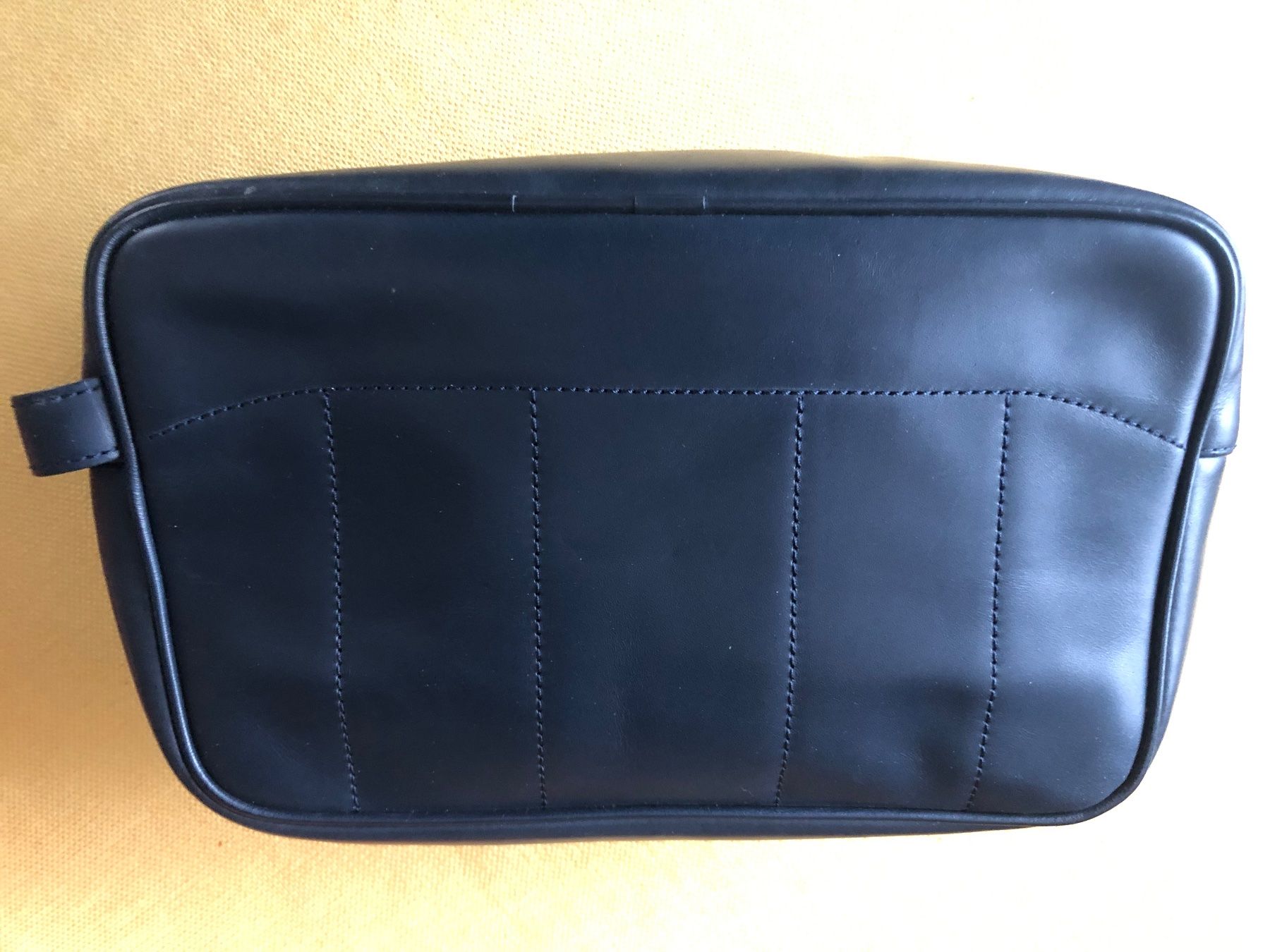 Kosmetikkoffer: NEUES Maserati Leder-Necessaire - Geschenk? – Neu (gemäss Beschreibung) aus Oberweningen von Gerini 1