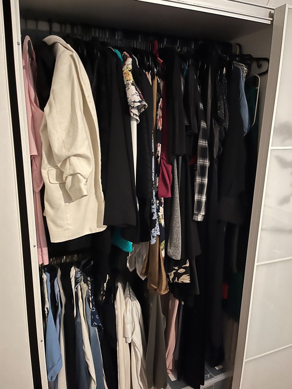 Armadi: Kleiderschrank – Usato da St. Gallen venduto da alv_s6cm 2