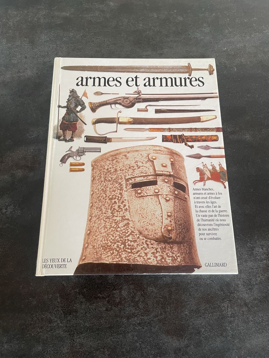 Bücher: Livre "Armes et armures" Gallimard – Gebraucht aus Vallamand von Bricbracbroc82