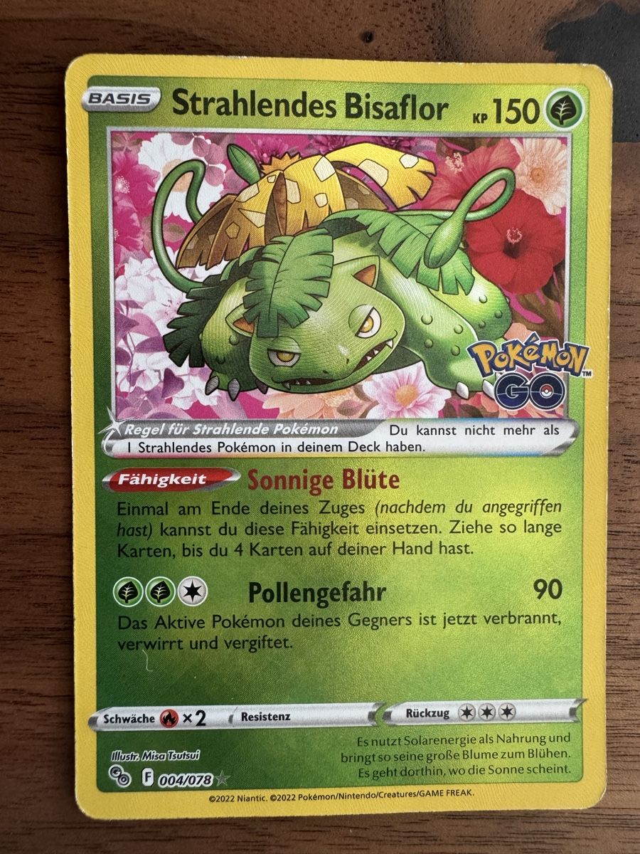 Pokémon Cartes à collectionner: Pokémon, Strahlendes Bisaflor – D'occasion à Stansstad par dug_8drx