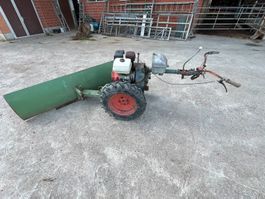 Rapid Motormäher mit Futterschild