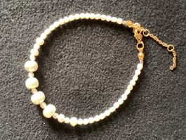 Elegantes Armband aus Süsswasserperlen
