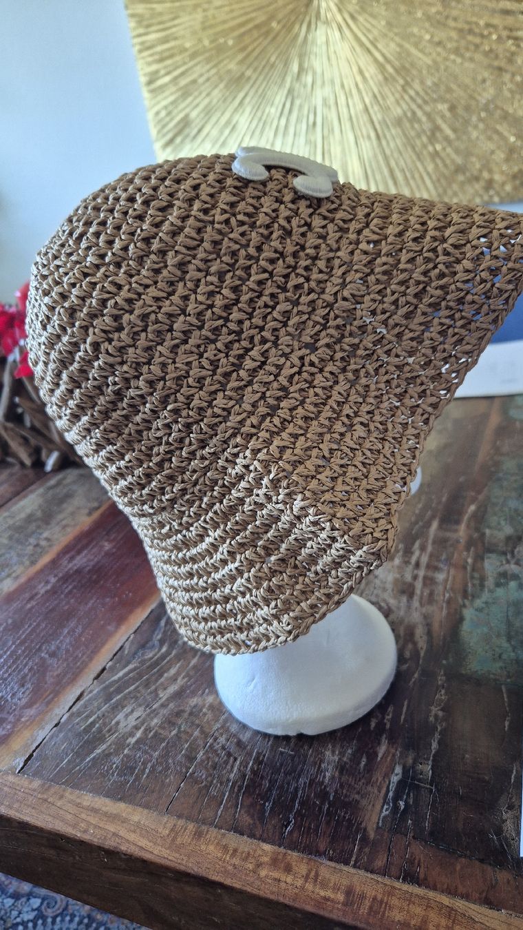 Celine Copricapi, berretti & cappellini: Celine Sonnenhut – Nuovo (secondo la descrizione) da Benglen venduto da Janine_25 4