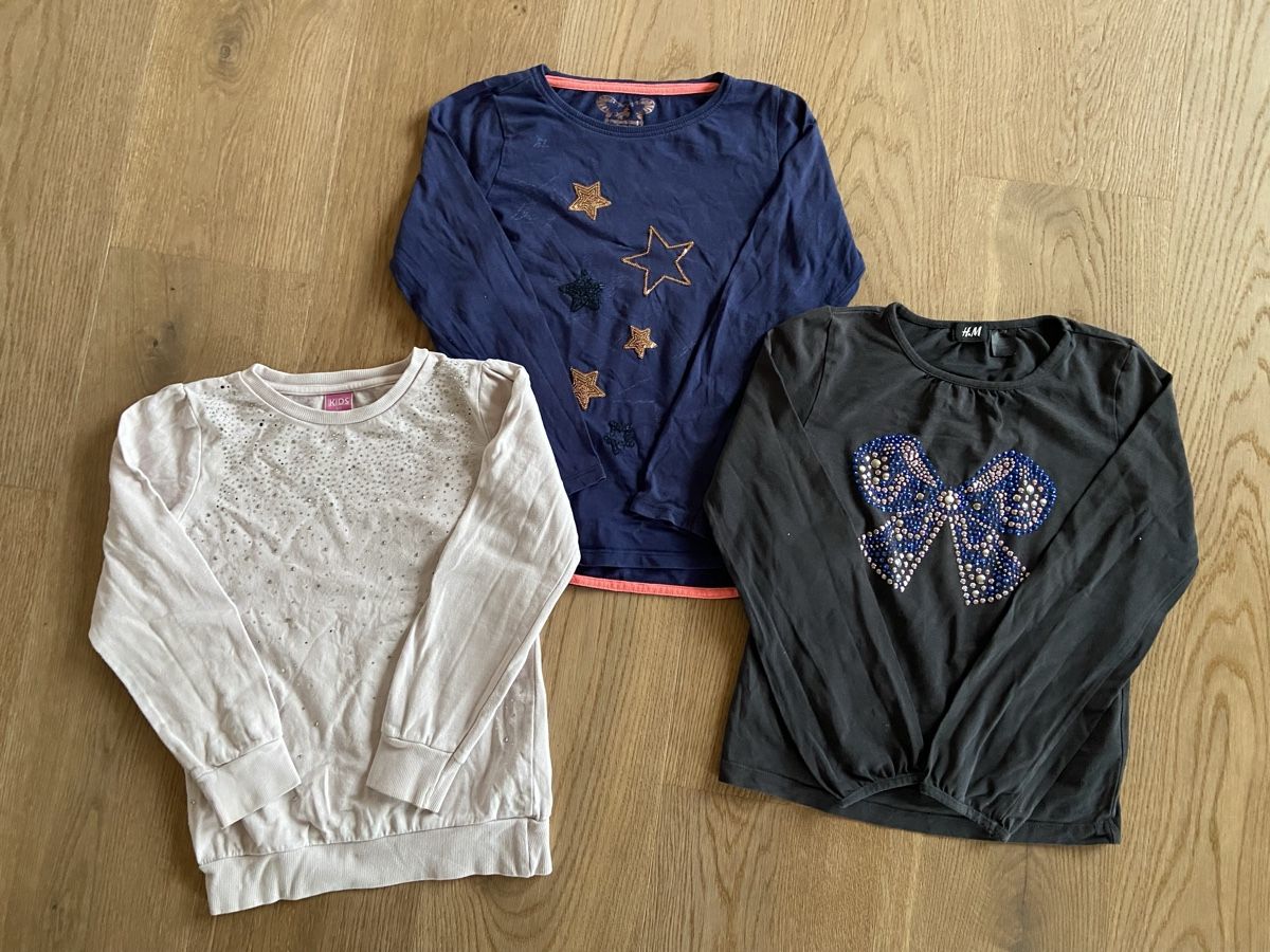 Pullover & Sweatshirts: Pullover 122/128 – Gebraucht aus Lützelflüh-Goldb von N.H.