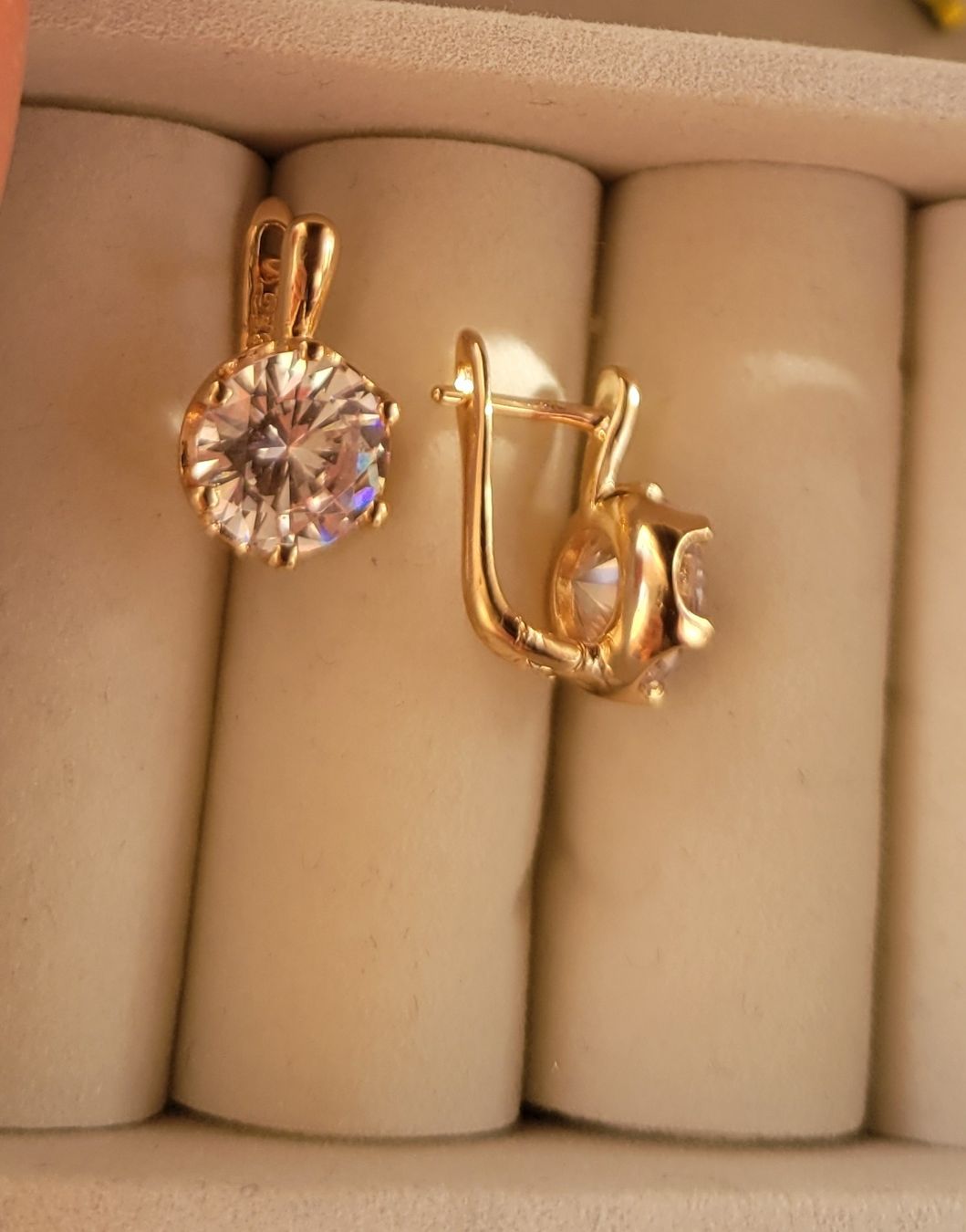 Orecchini pendenti & Orecchini a lobo: Boucles d'oreilles en plaqué or et zircons – Nuovo (secondo la descrizione) da Bernex venduto da Dariafr 9