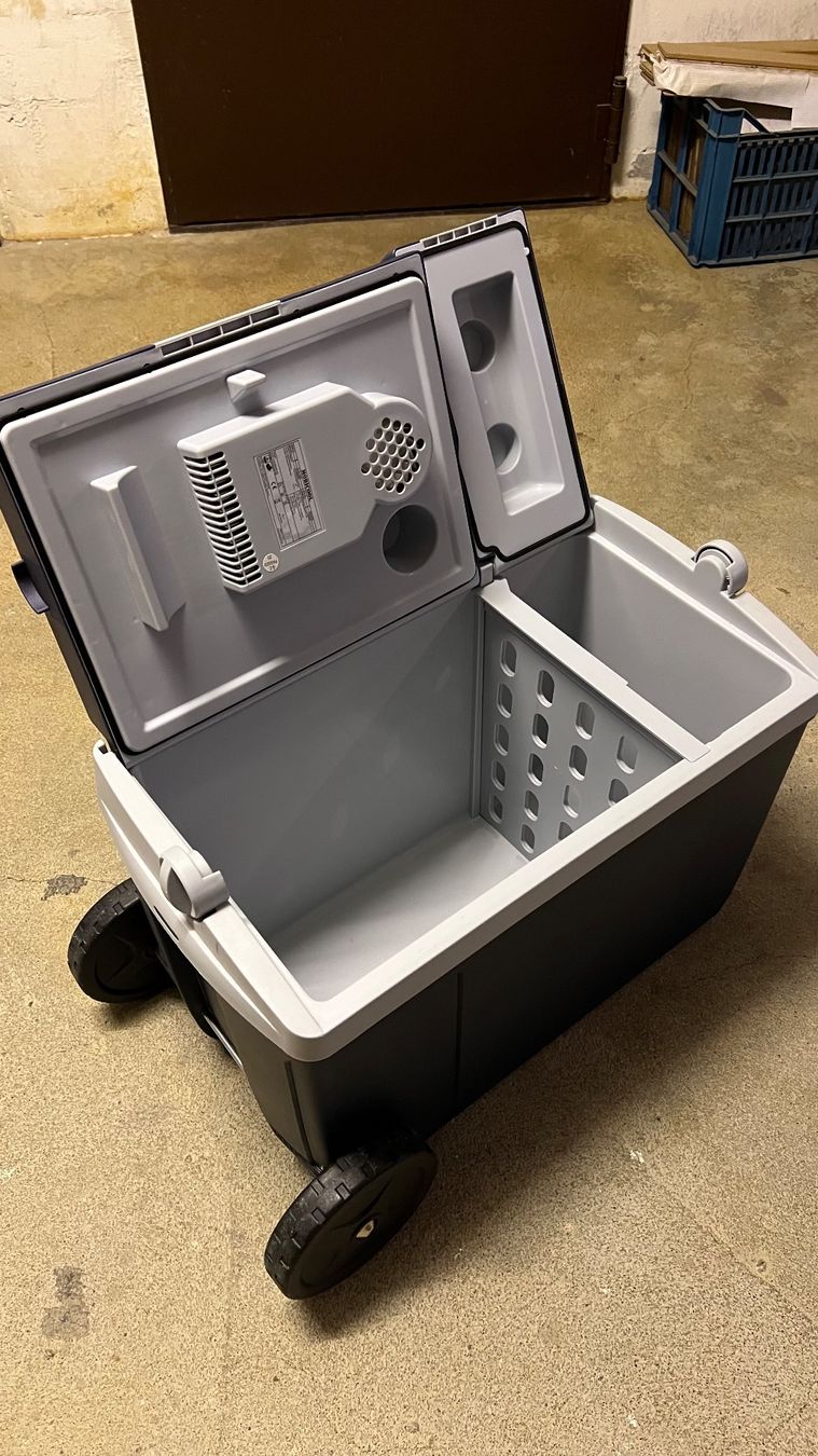 Mobicool Kühlschränke & Kühlen: Mobicool Kühlbox elektrisch mit Rollen & Griff – Gebraucht aus Dietikon von Unikue