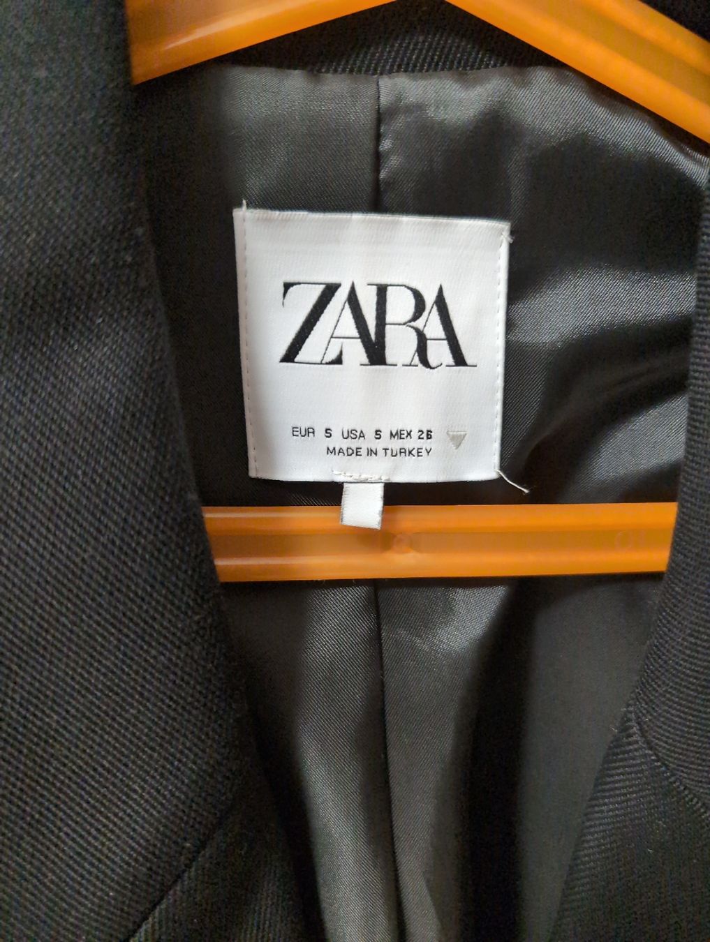 Zara Giacche: Blazer nero Zara taglia S – Nuovo (secondo la descrizione) da S. Pietro venduto da van_2826 1