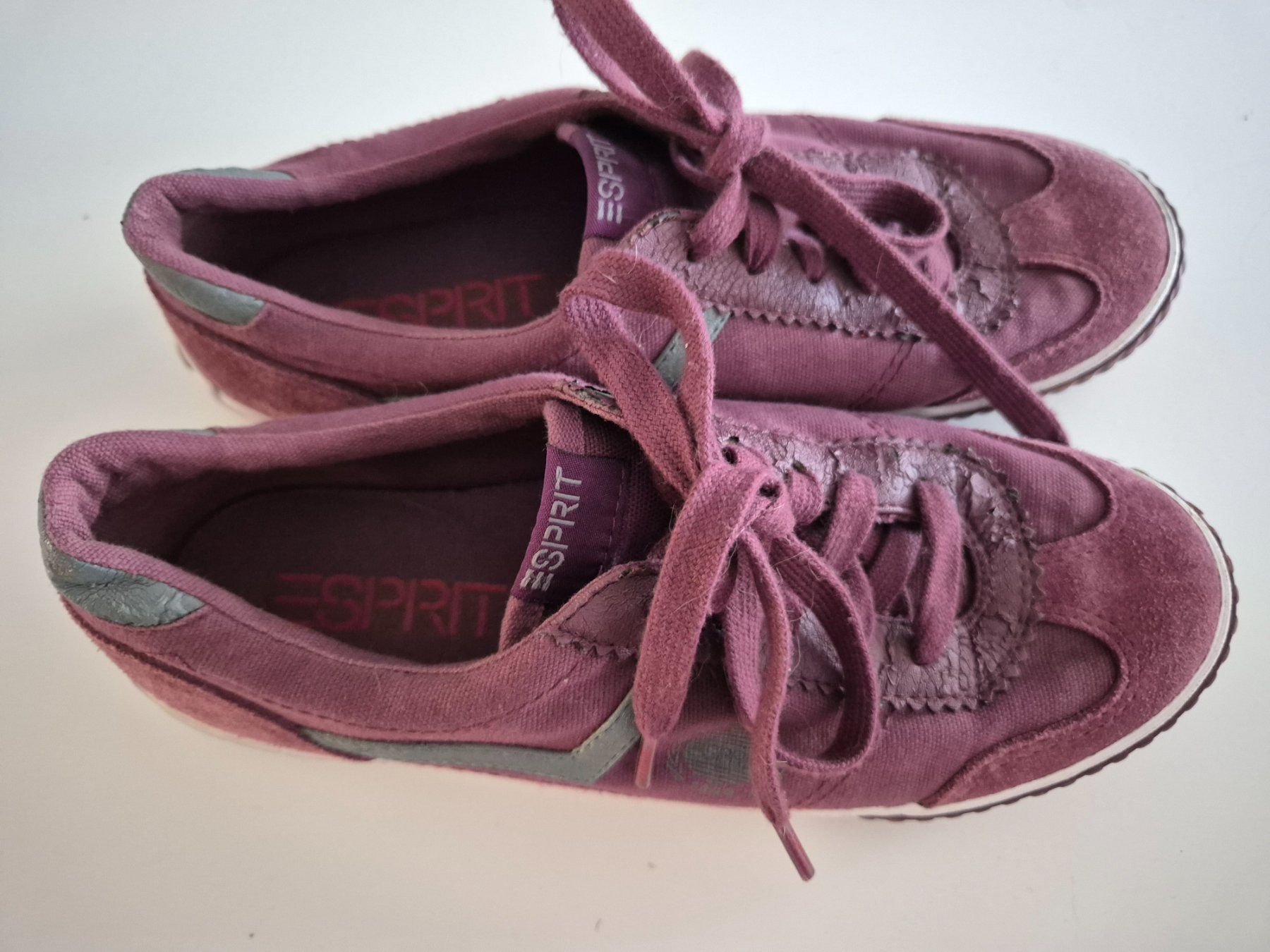 Esprit Damenschuhe: Esprit Sneaker Schuhe Gr. 36/37 Pflaume – Gebraucht aus Zürich von pau_y8mv 3