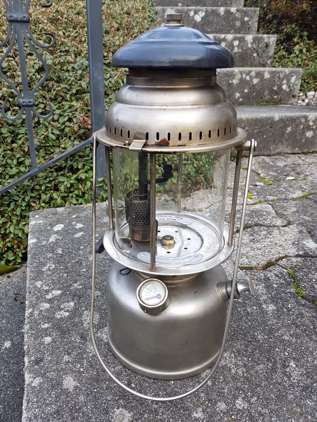 Schweizer Armee Lampade: Benzin-Vergaserlampe HASAG Schweizer Armee – Usato da Luzern venduto da sil_v7yf