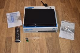 Neuer Samsung BD-J4500 Blu-Ray Player