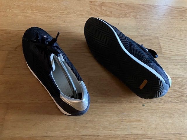 Chaussures femmes: Laufschuh – D'occasion à Lufingen par Montreux 3
