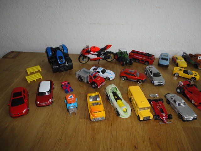 Giocattoli: AUTO  29 X  DISNEY-MATCHBOX-UND UND – Usato da Teufen AR venduto da don_8vtn 2
