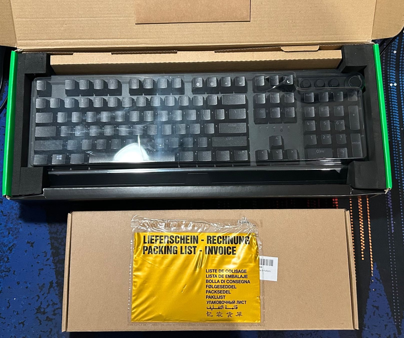 Razer Tastiere: Razer Blackwidow V3 Pro keyboard with EPOMAKER MARRS keycaps – Usato da Basel venduto da petergy 5