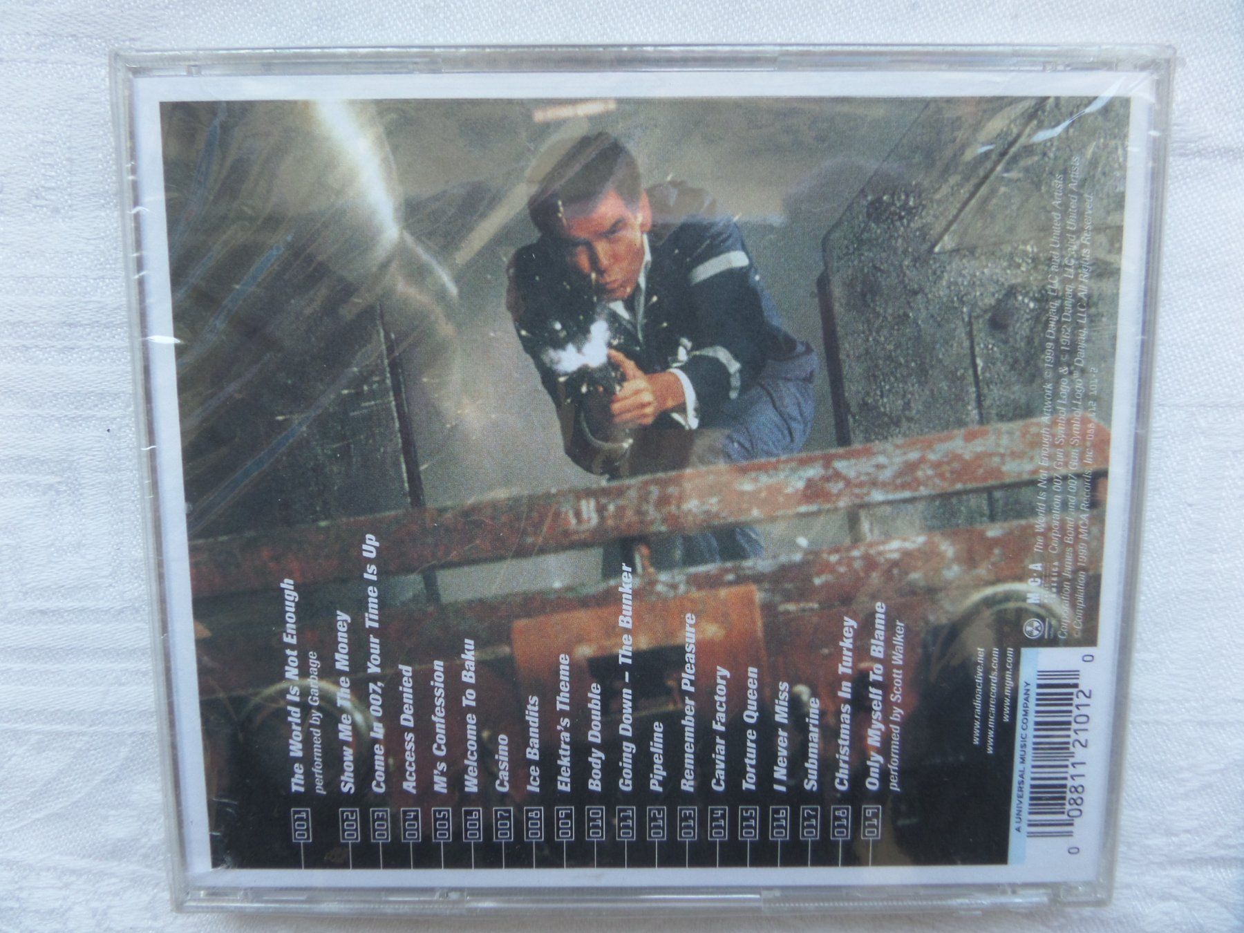 CD: David Arnold -The World Is Not Enough 007 - Neue – Nuovo e nell'imballaggio originale da Genève venduto da CDLPBookS 1