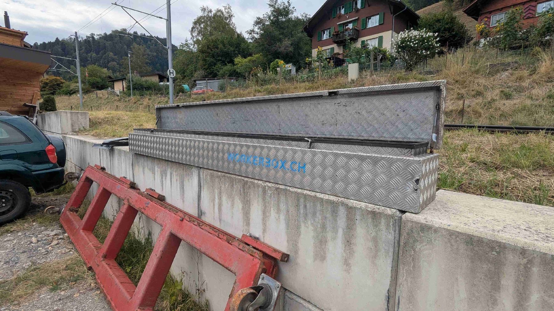 Caisses de transport: Werkzeugkasten, Workerbox – D'occasion à Bigenthal par luk_qp25