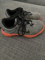 Nike Sportschuhe 29.5