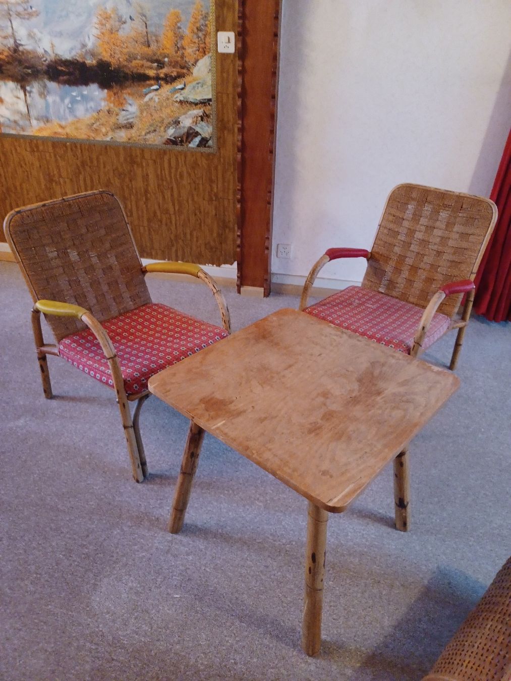 Set di tavolo e panche: ensemble de salon vintage – Usato da Soyhières venduto da 5jm_5czl