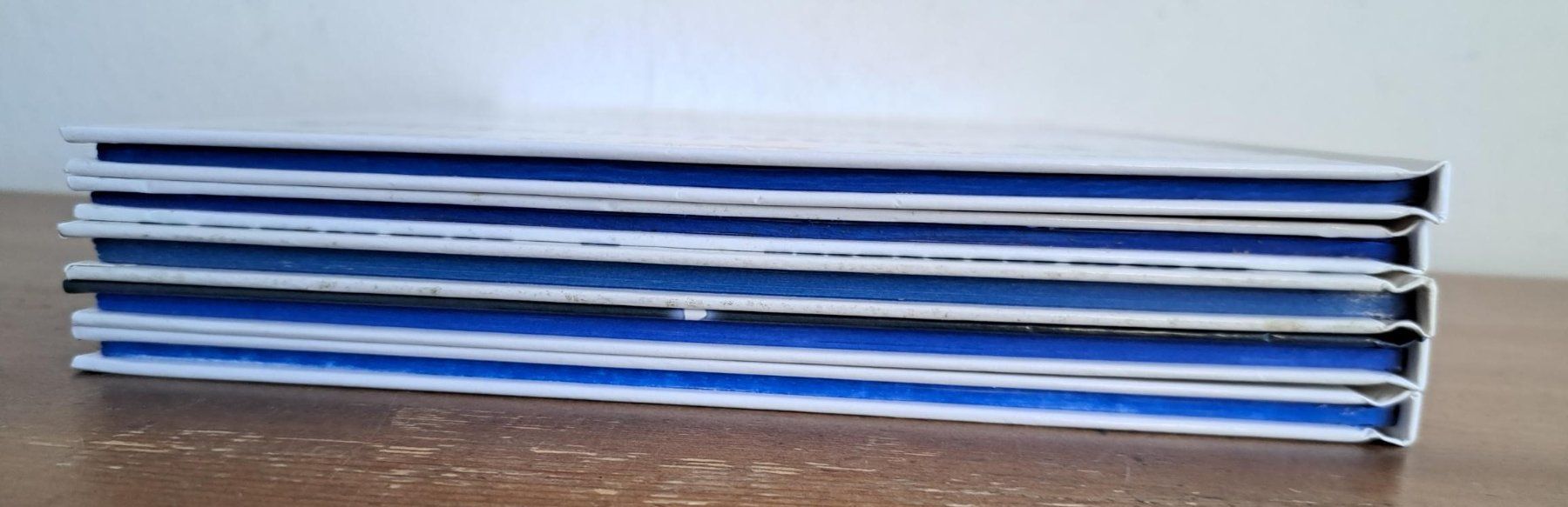 Fumetti: 5x Asterix Bände mit blauem Kopfschnitt, Hardcover, Comic – Usato da Basel venduto da Patiscat 1