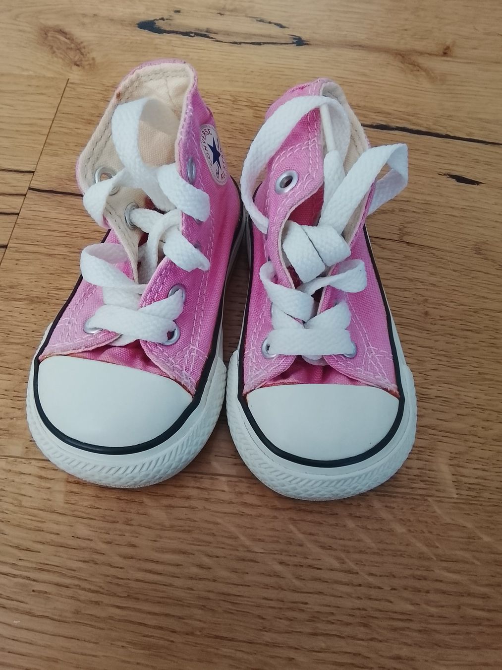 Converse Scarpe per ragazzi: Babyschuhe Converse (neu) – Nuovo (secondo la descrizione) da St. Gallen venduto da Okonomyiaki