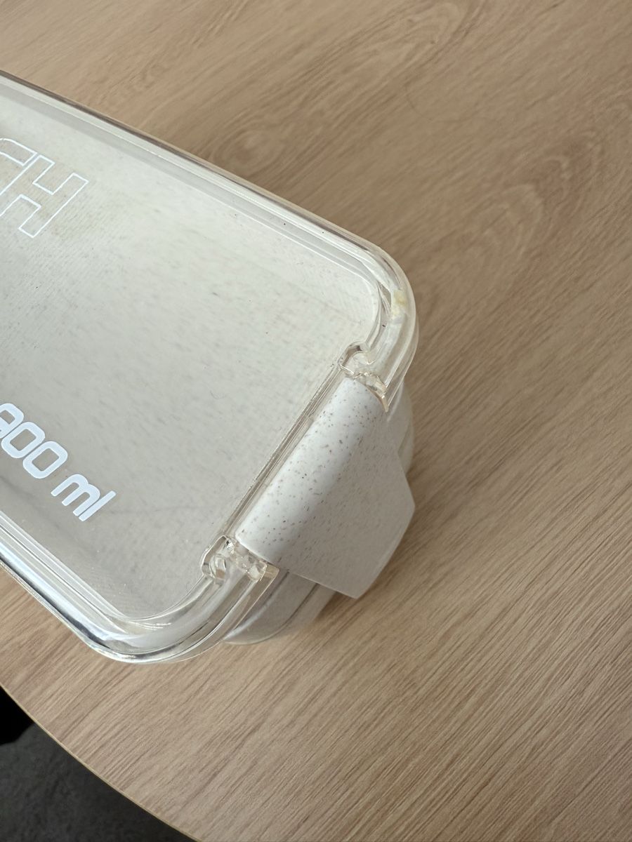 Recipients et similaires: Lunchbox 900 ml Beige mit Besteck – D'occasion à Gebenstorf par sdent 1