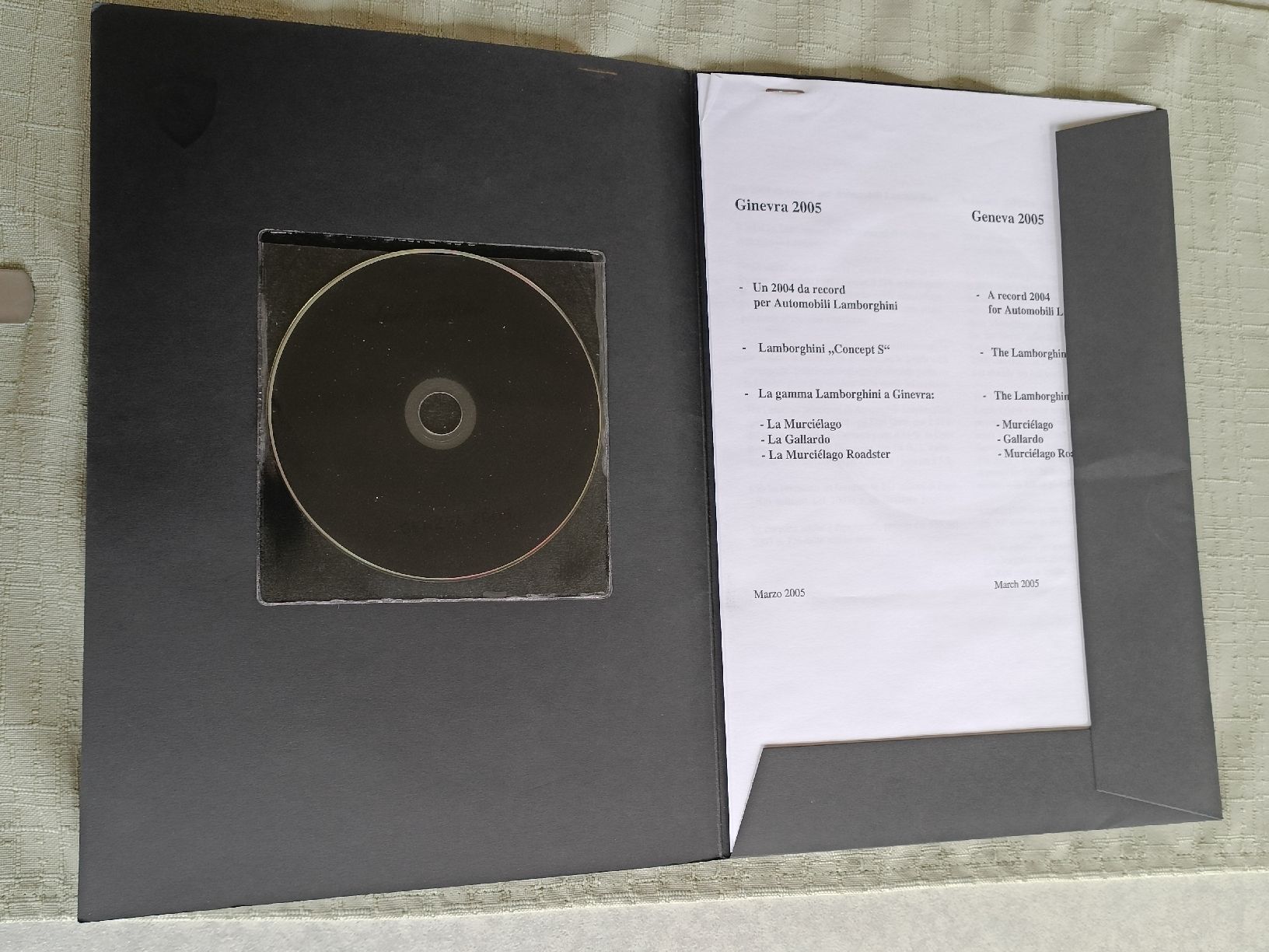 Lamborghini Documenti: Automobil Werbe Mappe / Lamborghini 2005 mit CD – Usato da Brugg AG venduto da Ente015 2