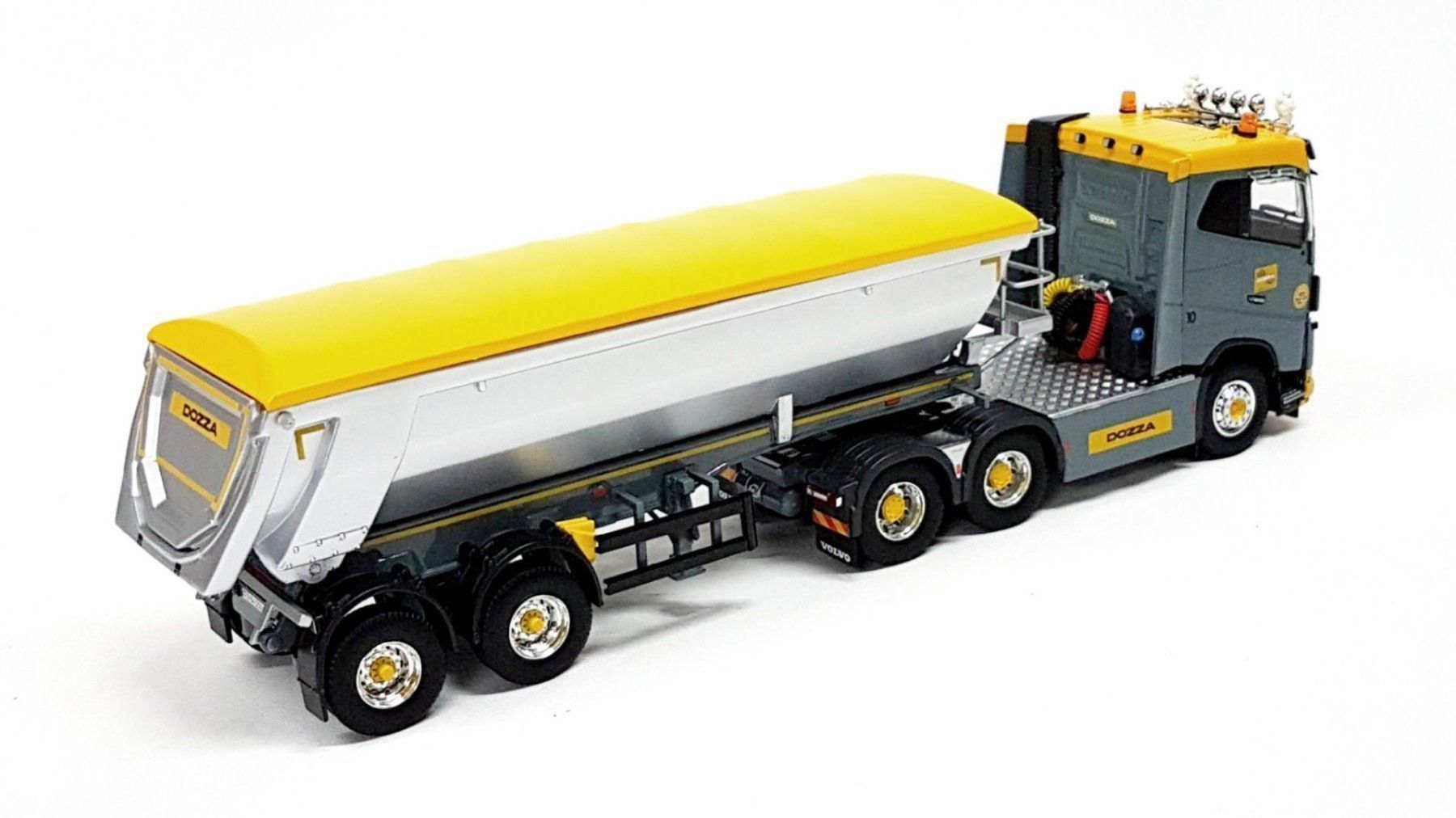Tekno Kit di modellismo & Modellini statici: 1:50 Tekno Volvo FH04 "Dozza" – Nuovo e nell'imballaggio originale da Affoltern am Albis venduto da Modellshop-8910 1