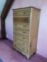 Commode haute élégante