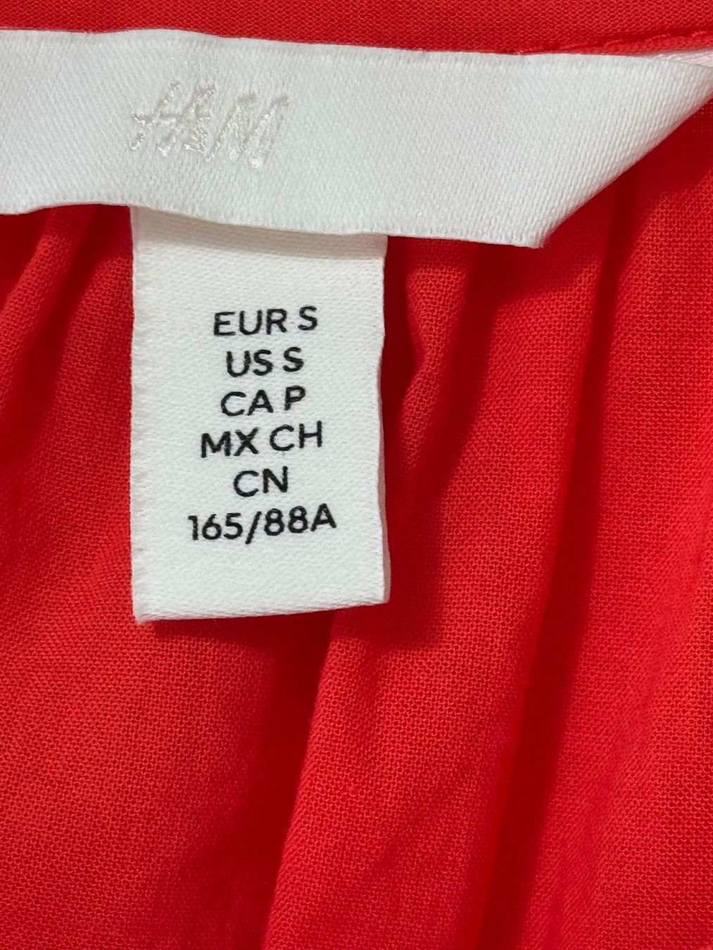 H&M Vestiti: Kleid H&M rot Grösse S  Neu – Nuovo (secondo la descrizione) da Gutenswil venduto da You09 1