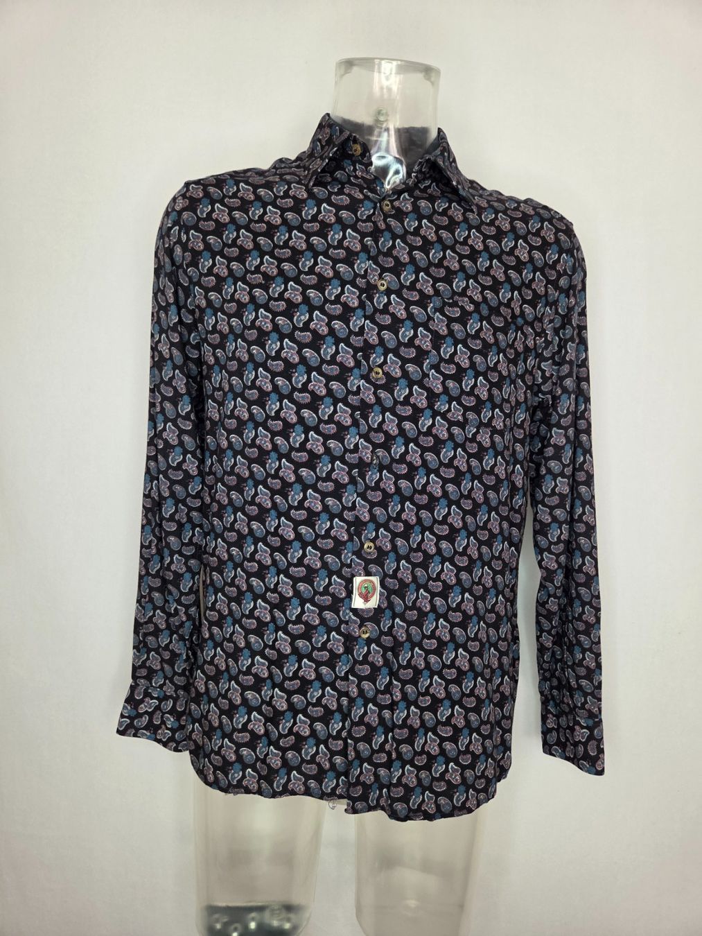 Chemises: Vintage 90s Viskosehemd - M – D'occasion à Bern par -Aniko-