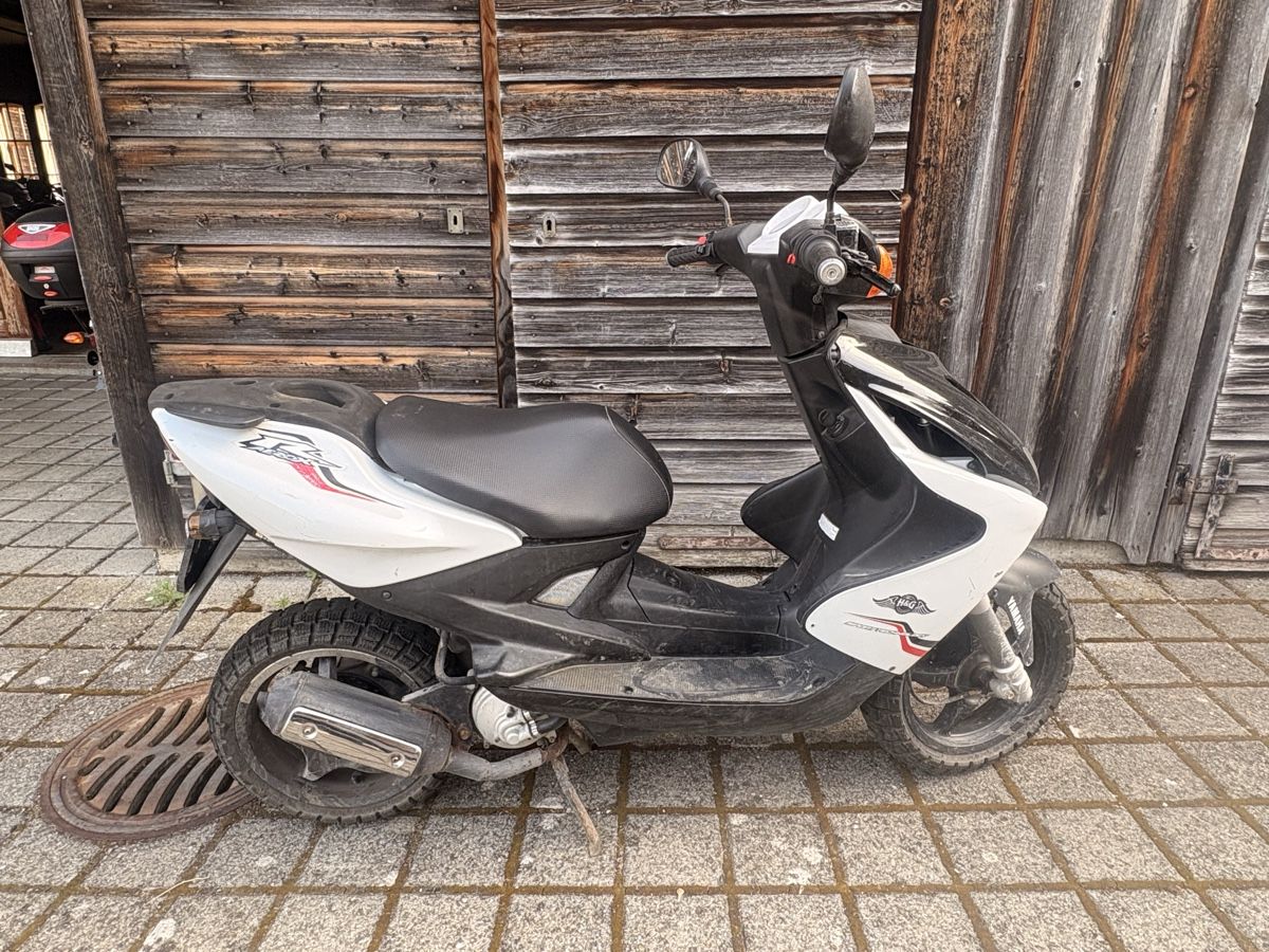 Yamaha Scooter: Yamaha Aerox Yq 50 – Usato da Appenzell venduto da Hansdampf65 6