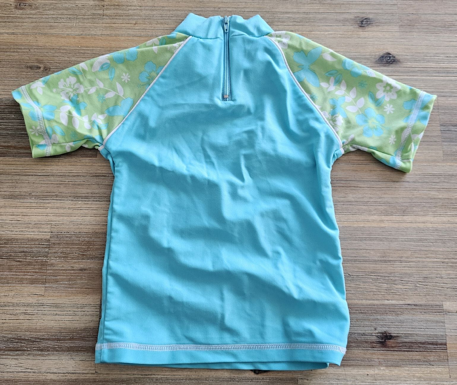Costumi da bagno: Kinder Badeshirt Grösse 98 – Usato da Basel venduto da Sinibini86 2