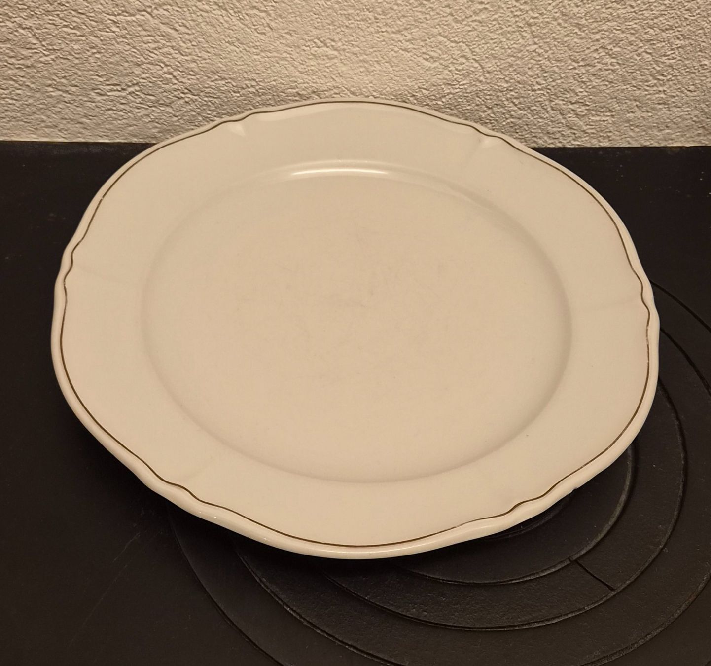 Assiettes: 5 Essteller – D'occasion à Itingen par Claudia.E