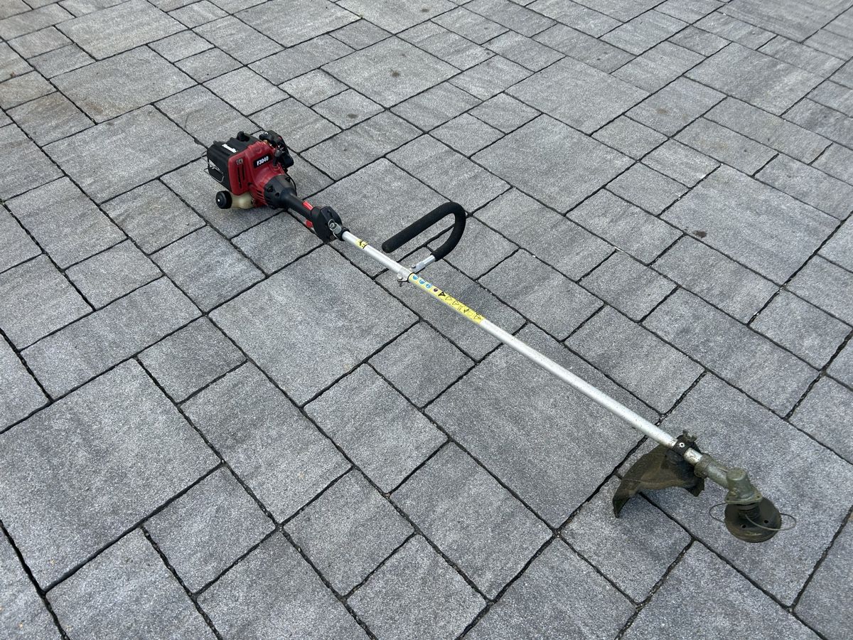 Tutti gli attrezzi: Trimmer / decespugliatore – Usato da S. Vittore venduto da sim_6ygw