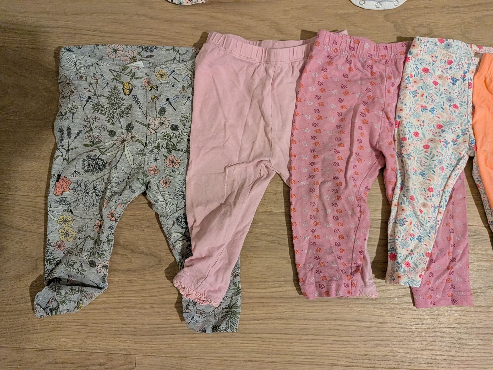 Lotti & Set di vestiti: Baby Kleider Set Grösse 74  – Usato da Adliswil venduto da agn_lt5j 3