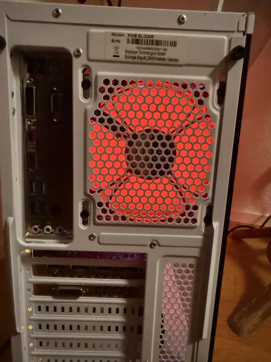 Custodie: Pc ist schon weg – Usato da Bern venduto da kha_8k8d 6