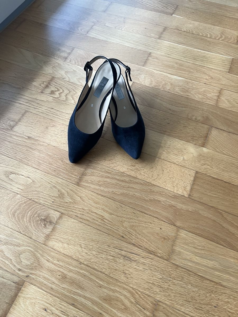 Gabor Scarpe da donna: Gabor Sling Pumps dunkelblau – Nuovo (secondo la descrizione) da Sevelen venduto da Fandango02