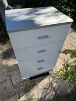 schöne Kommode mit 4 Schubladen 