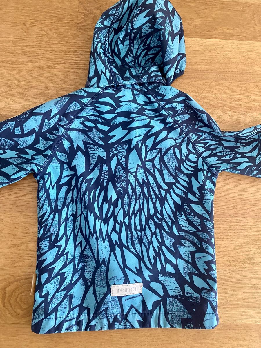 Reima Giacche & Cappotti: Reima Softshelljacke - Gr. 110 – Usato da Frenkendorf venduto da Kompasskind 1