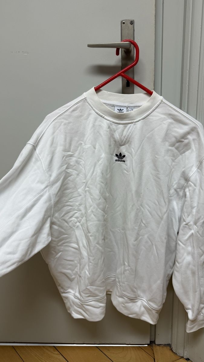 Adidas Pullover & Sweatshirts: Adidas Sweatshirt, relaxed fit – Gebraucht aus Bern von ame_q9d2 3