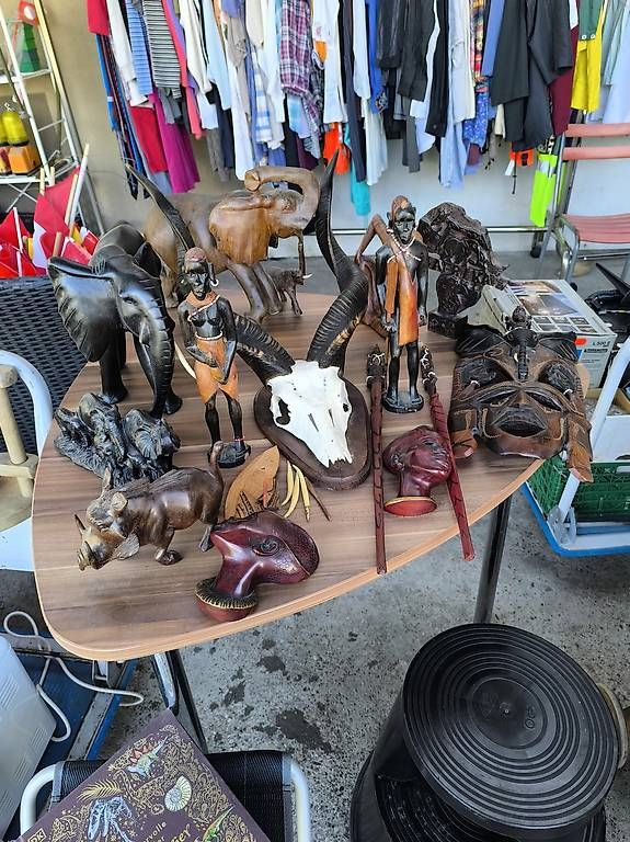 Sculture & Statue: Afrikanische Figuren  – Usato da Walliswil-Nbipp venduto da australien2007 4
