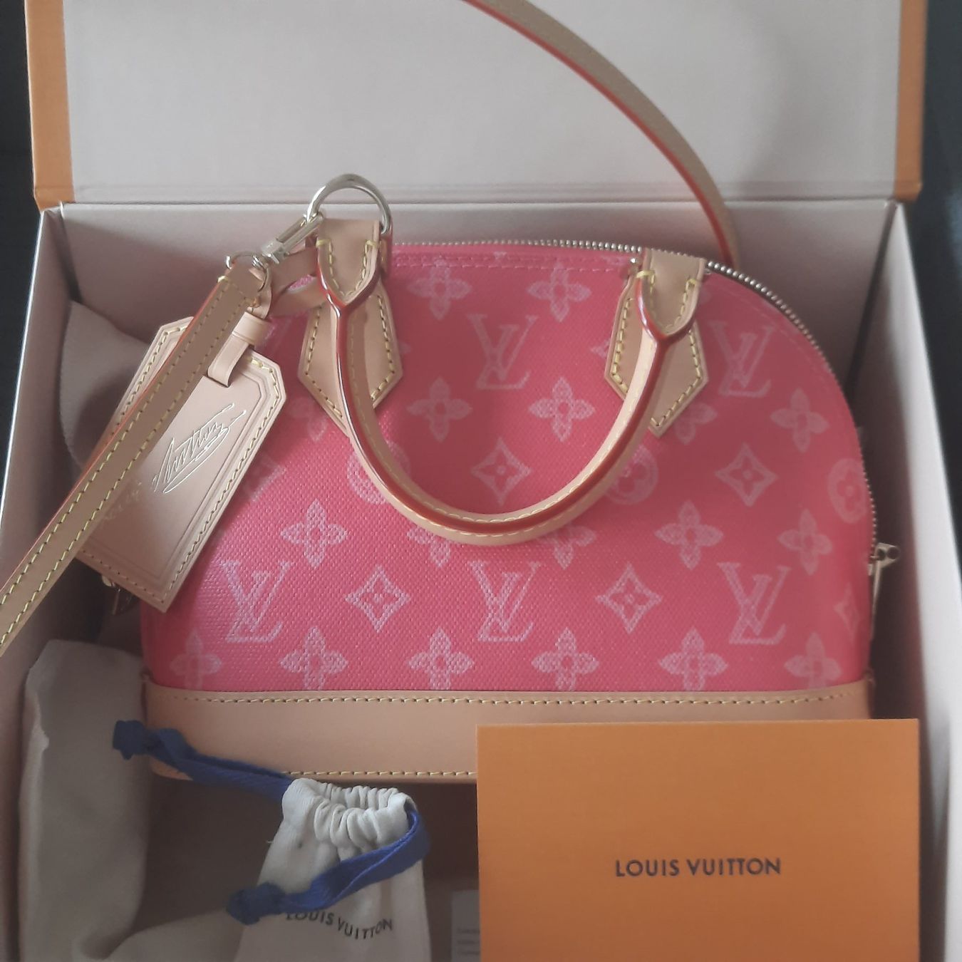 Louis Vuitton Taschen für Damen: Louis Vuitton collection 130 ans monogramme – Neu und originalverpackt aus Yverdon-les-Bains von afu_gl6j 3
