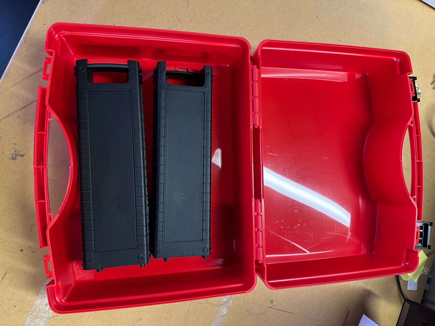 Reisekoffer: Hartplastickoffer – Gebraucht aus Brügg BE von TSP02 3