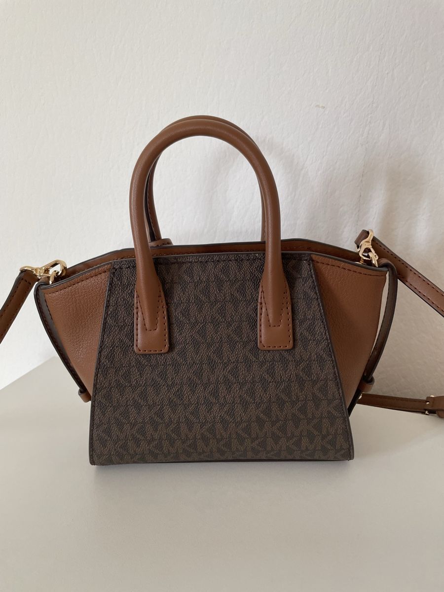 Michael Kors Sacs femmes: Damen Handtasche original Michael Kors – Neuf (Voir description) à Frenkendorf par Pinda4402 1