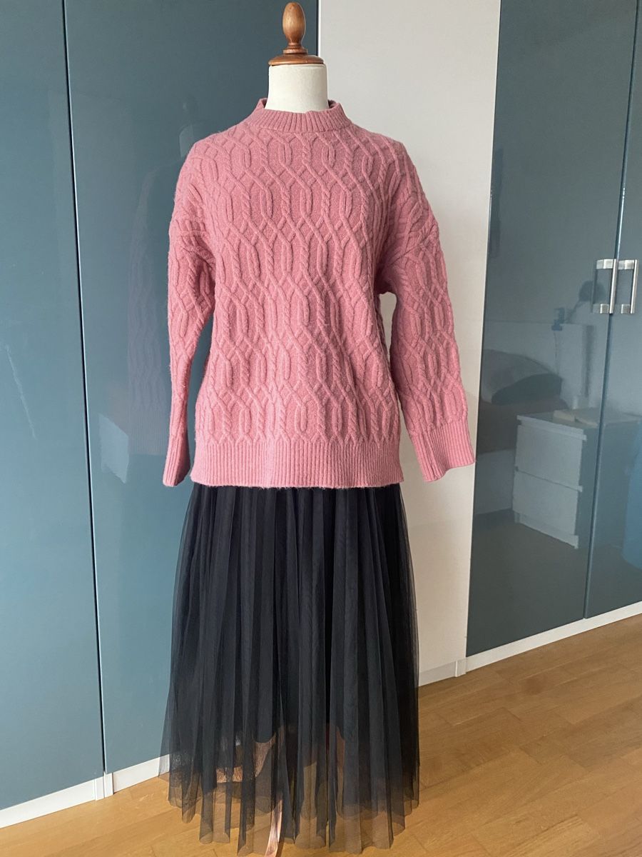 Pullover & Sweatshirts: Pullover Damen Rosa 1 Size – Gebraucht aus Dübendorf von Levintreyer 3