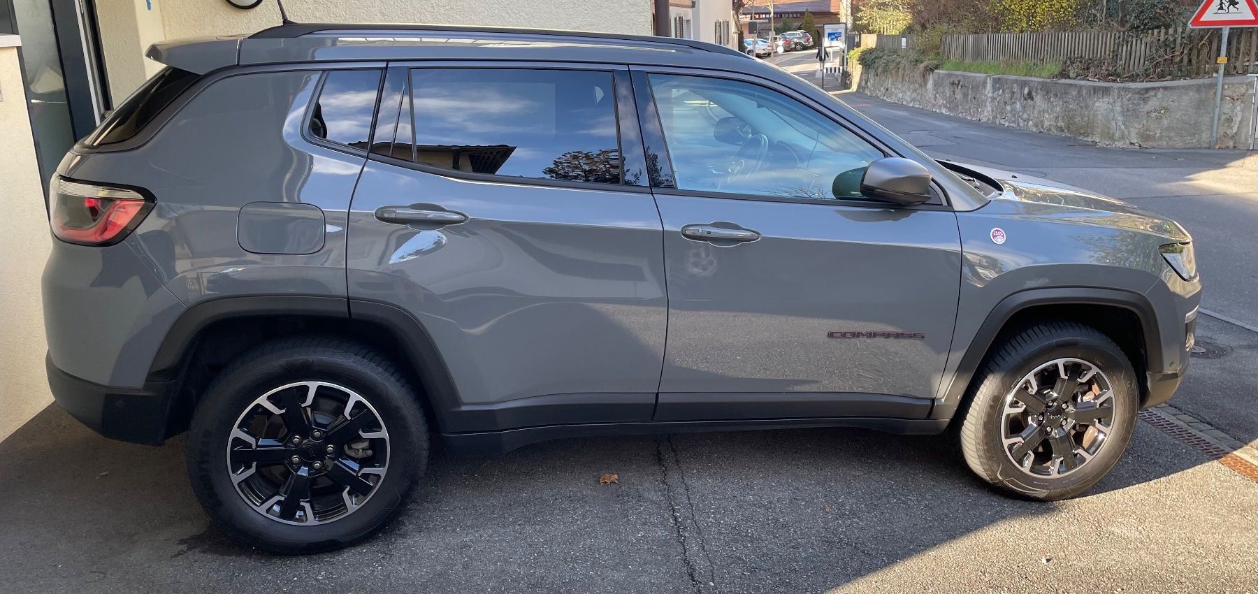 Jeep Automobili: Jeep Compass 1.3 T 4xe Trailhawk AWD – Usato da Hilterfingen venduto da drc_jp8p 7